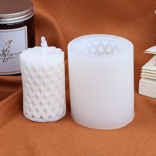 DIY Candle Mould Art Statue Wax Soap Plaster Making Tools Kitchen Pastry Baking Pan Silicone Soap Mold Cylinder With Grid Shape