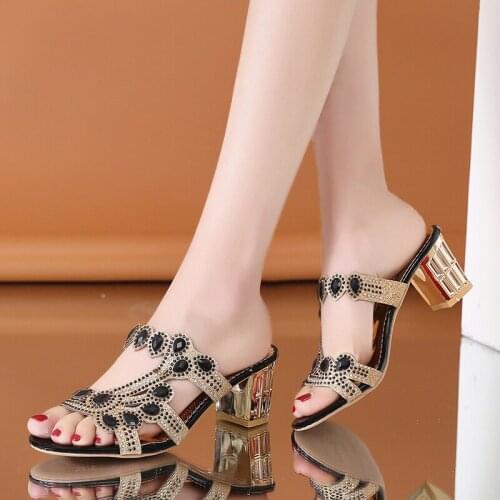 Women Summer Slipper Sandals Fashion Hgih Heels Open Toe Crystal Sandals Ladies Rhinestone Bohemia Beach Flip Flops
