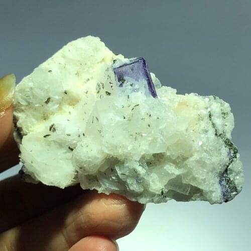 23.7gNatural purple fluorite mica brass crystal mineral stone home decoration restoration wheel vein teaching collection