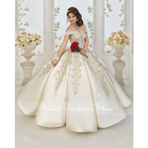 2021 Light Champagne Ball Gown Quinceanera Dresses Beads Lace Appliques Formal Prom Gowns Sweet 16 Dress vestido de 15 anos