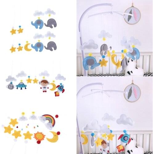 Baby Clouds Stars Mobile Rattles Toy Bed Bell Wind Chimes Kid Room Hanging Decor XXFE