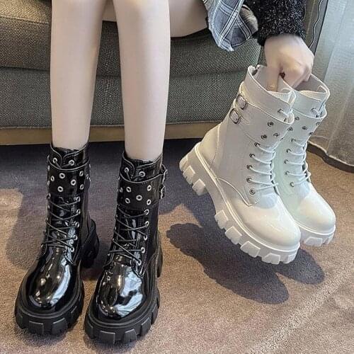 2021 INS Hot Buckle Strap Mid-Calf Boots British Style Female Autumn Thick Bottom Motorcycle Boots Women Plush Round Toe Botas
