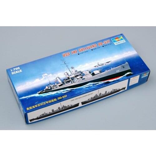 Trumpeter 05731 1/700 USS THE SULLIVANS DD-537 - Scale Model Kit