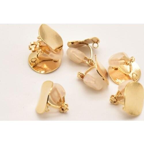 1 pair 15mm 18K Brass Gold Plated Round Ear Clip Earrings Making Accessories Golden Distorted Oval Shape Earrings JA0096