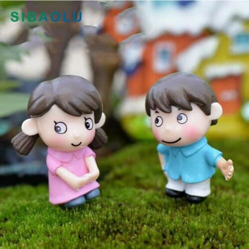 Shy Lover Figurine Miniature wedding decoration cartoon Girl Boy Movie Character Birthday cake Home doll statueToy Dating Gift