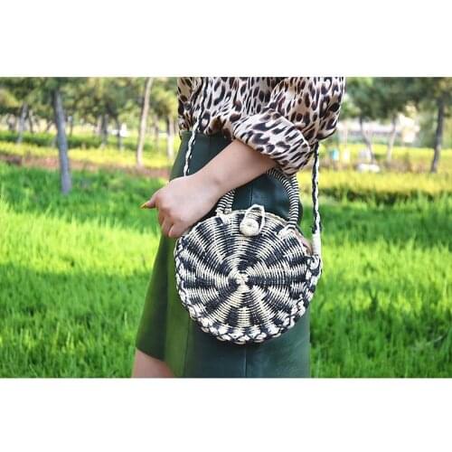New Style Straw Bag Round Paper Bag Small Holiday Bag a6302