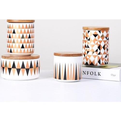 Creative Nordic Ceramic Storage Tank Sealed Coffee Storage Bottle with Wood Lid Spice Jar Container Tea Pot Grain Organizer