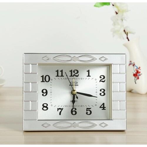 New Creative Plastic Table Clock Retro Bedroom Bedside Electronic Alarm Clock Child Student Room Quartz Desk Clock Table Watch