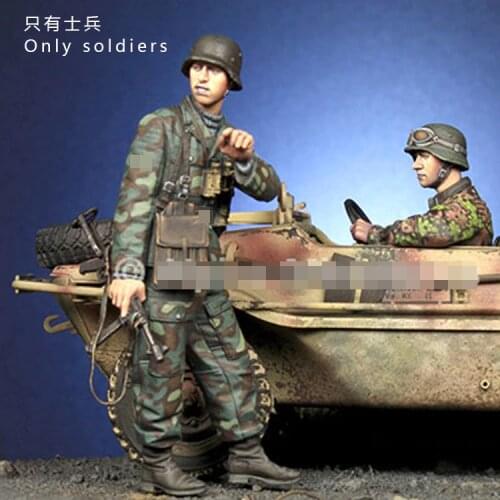 1/35 Resin Model figure GK Soldier "HJ" Officer Driver Set Military theme WWII Unassembled and unpainted kit
