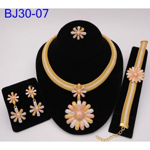 Latest Classic Bridal Jewellery Sets for Womens Dresses Accessories Cubic Necklace Earrings Set Gold Color Wedding Party Gift