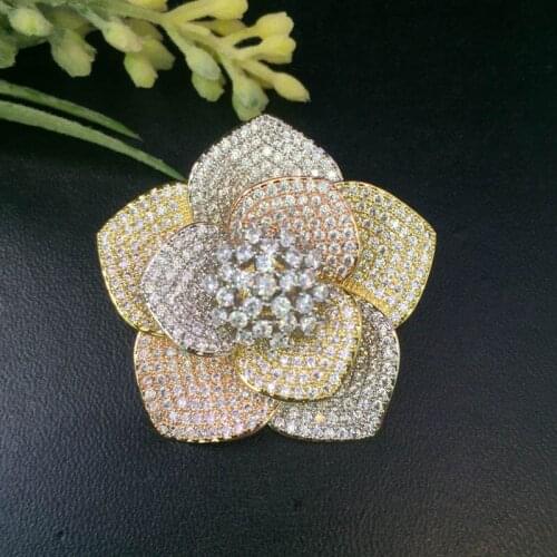 Lanyika Fashion Jewelry Graceful Wintersweet Brooch Pendant Dual Use for Wedding Party Micro Pave Popular Gift