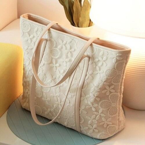 Womens bag 2020 new big bag simple and versatile lace literary fresh shoulder bag student tote bag shoulder bag