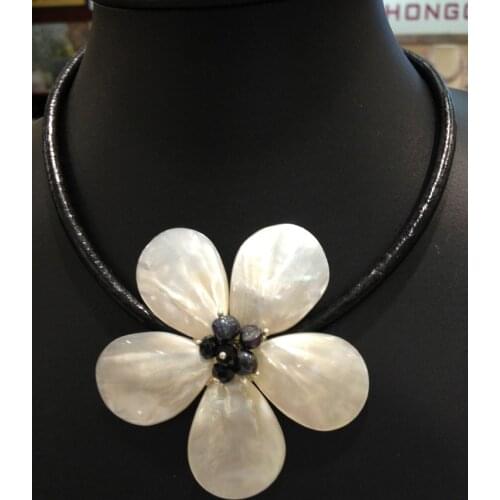 Natural Sea Shell Big Flower Necklace Leather Cowry Shell Necklace Free Shipping fashion women jewelry beach style summer