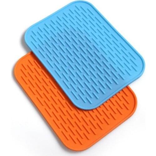 Silicone anti-hot insulation pad Square non-slip coaster Tableware drain pot mat Pot dish placemat