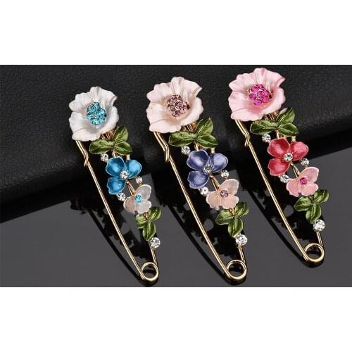 Large Vintage Female Flower Rhinestone Pins Brooches for Women Collar Lapel Pins Badge Brooch Wedding Party Lady Jewelry Gift