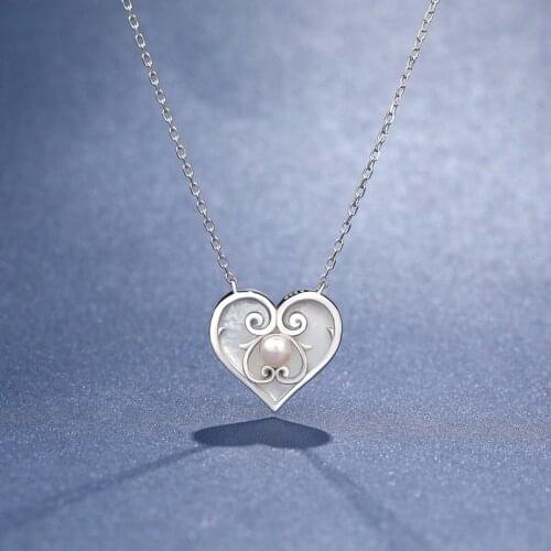 2021 New Trend 925 Sterling Silver LOVE Hip-hop Jewelry Gifts Retro Oval Natural Precious Pearl Shell Pendant Necklace for Woman