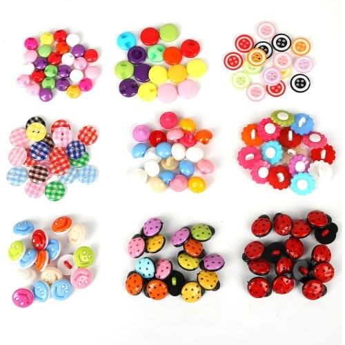 50pcs Random Mixed Lovely Plastic Buttons Mini Flower Resin Button for DIY Sewing Kids Shirt Garment Scrapbooking Craft Tools