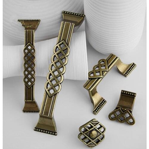 Handle European handle door handles Antique wardrobe cabinet drawer single hole small handle furniture handle