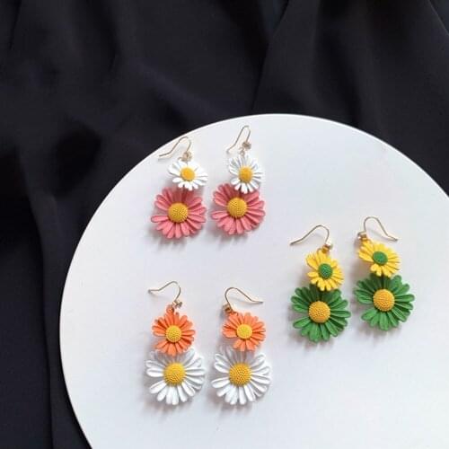 GorGor Clip Earrings Women Originality Statement Minimalist Daisy Colorful Smart Exquisite Temperament Party Jewelry EZ-1058