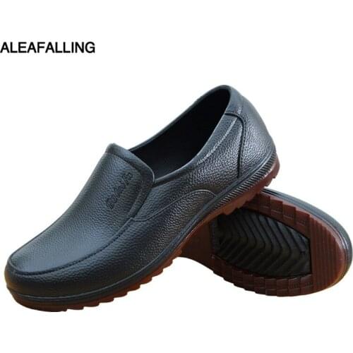 Mens imitation leather shoes anti-slip rain shoes big 39-47 comfortable labor boots waterproof wear-resistant chef shoes men