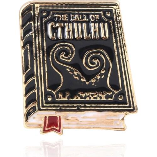 Howard Phillips Lovecraft Cthulhu Mythos brooch pin bagde Through The Gates of Key Logo pendnat fashion