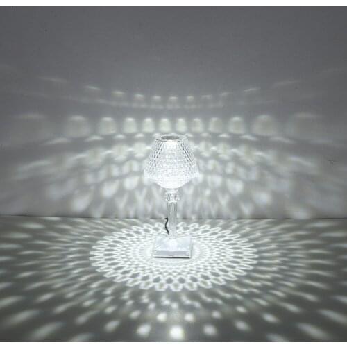 Diamond Table Lamp Acrylic Transparent Prism Desk Night Light Bedroom Bedside Bar Crystal Lighting Fixtures Gift Night Light