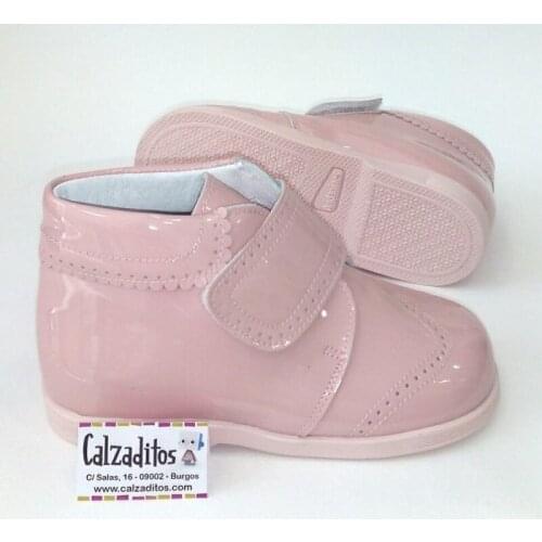 Boots for baby calf leather pink patent leather finish, Andanines