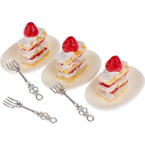 1pcs 1/12 Scale Miniature Dollhouse Mini Strawberry Chocolate Cake Food for Doll Play Kitchen Accessories