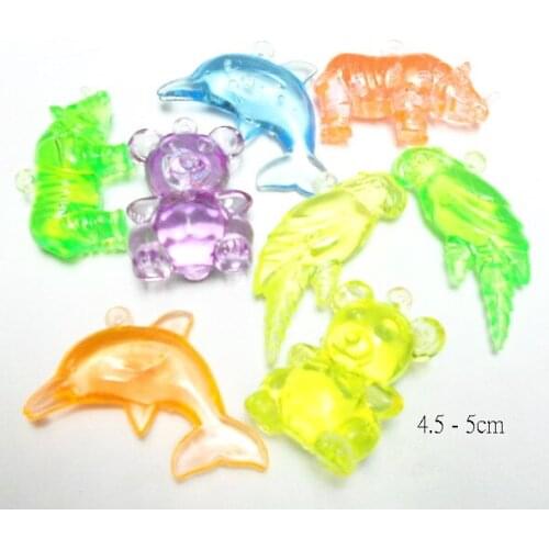 10 piece Animal Vintage Plastic Necklace Pendant Charms for Retro Fashion Jewellery Chain clip Bead cake Decorations