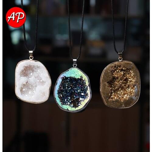 1PC Natural Electroplate Colour Quartz Agate Cave Pendants Energy Crystal Necklace Shiny Gem Sparkling Gift