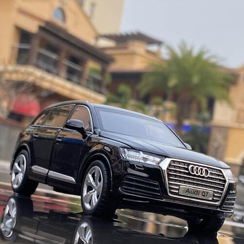 New 1:32 Simulation Audi Q7 Alloy Car Model Sports Suv Car Model Steering Shock Absorber Collection Ornaments Boy Toy Car Gift