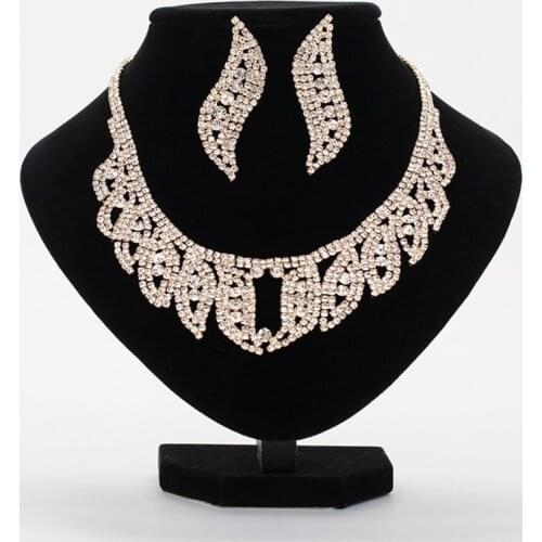 YFJEWE Charm Full Crystal Rhinestone Pendant Necklaces Earrings Sets for Women Party Women Bridal Wedding Jewelry Sets N349