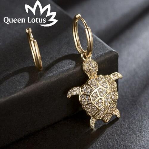 Queen Lotus Hoop Earrings for Women Golden Turtle Animal Asymmetric Earrings Fashion Jewelry 2018 Circle Earrings Hoops Crystal