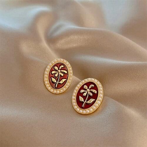 Korean elegant temperament geometry creative geometry restoring ancient ways flower pearl ear nail, fashionable womens earrings