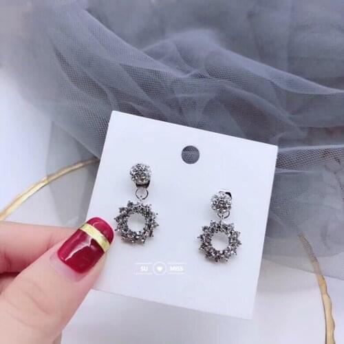 Free Shipping New Arrival Fashion Classic Rhinestone Women Dangle Earrings Asymmetric Earrings Korean Jewelry