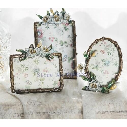 Retro Photo Frame Diamond Artificial Flower Relief Handmade Photo Storage Modern Home Desktop Decoration Metal Ornament