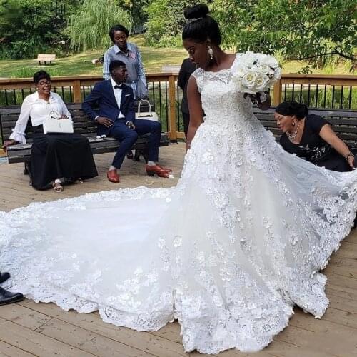 Cathedral Train Princess Wedding Dresses 2023 Plus Size African Nigerian 3D Floral Lace Crystal Church Garden Wedding Gowns