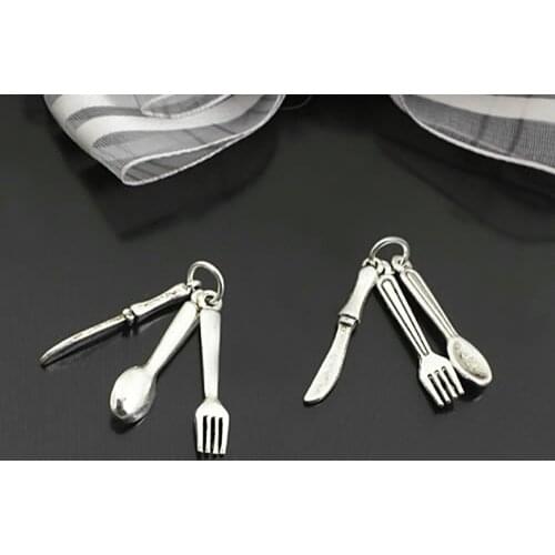 Wholesale Height 28mm Antique Silver color Knife Fork and Spoon Alloy Charms Pendants Diy Jewelry Findings 20 pieces(JM121)