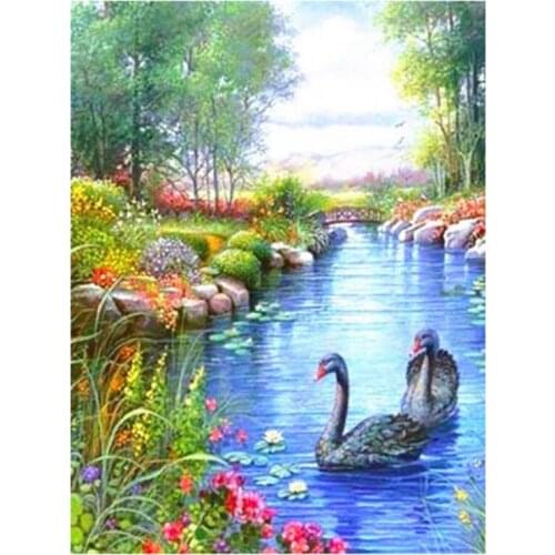 Ugly Duckling Round Diamond Artist Decorates Walls with Diamond Paintings Home / Hotel / Office Decorations and Gifts