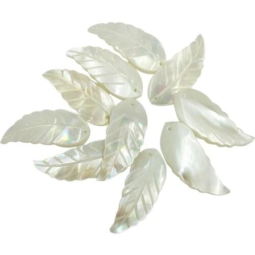 Free Shipping Women Fashion Jewelry White Mother of pearl Shell Leaf Pendant Bead Wholesale 10 pcs C8272