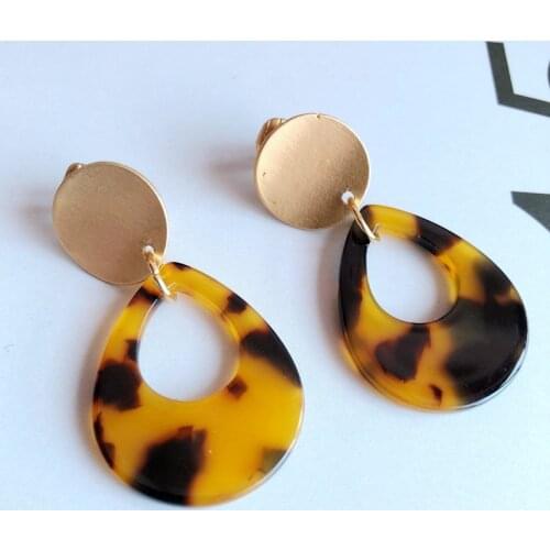 Brown Tortoise Teardrop Fashion Clip Earring
