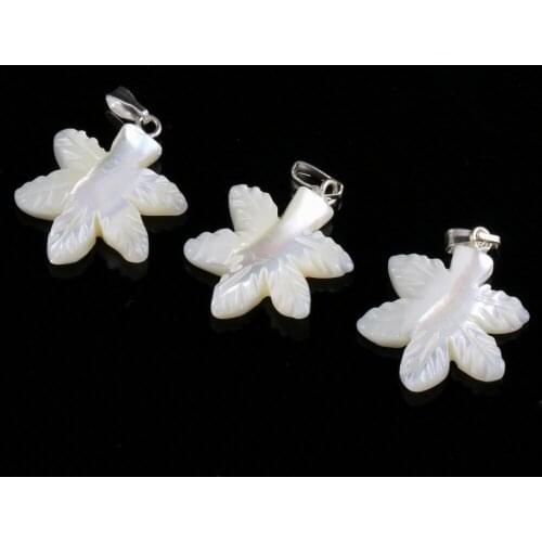 Natural white shell necklaces pendants leaf shape carving pendant for jewelry making diy charm decorations size 17*26 mm