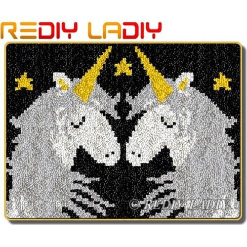 Latch Hook Rug White Unicorn Love Crocheting Carpet Rug 100% Acrylic Yarn Sofa Cushion Mat DIY Carpet Rug Home Decor Art & Craft