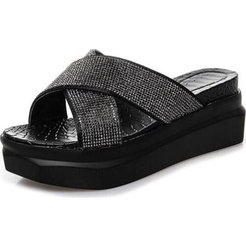 2020 New Summer Women Sandals Fashion Rhinestone Elegant Silppers Thick Bottom Platform Shoes Comfortable Casual Wedge Sandals