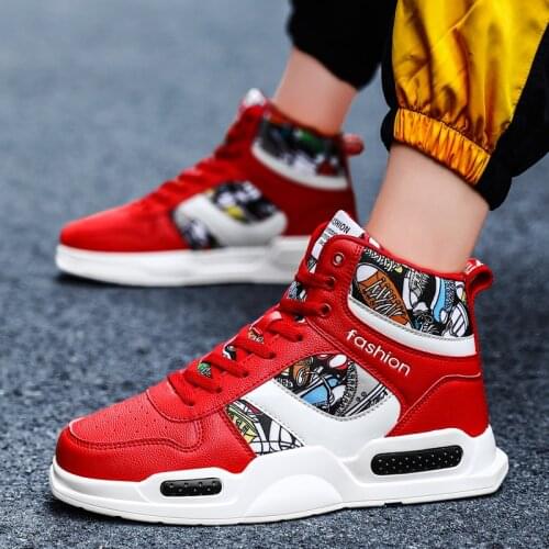 Hot Fashion Red Lovers Casual Sneakers Graffiti Printed Men Board Shoes Autumn High Top Platform Skateboard Sneakers Men Shoes