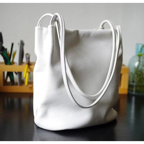 2021 High Quality Women Fashion Leisure Large Capacity Shoulder Bag Ladies Soft Leather Commuter Tote Bag