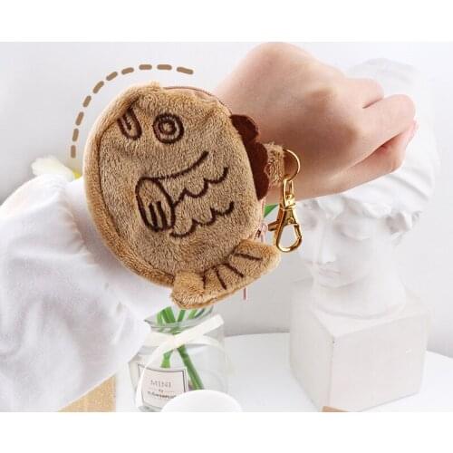 2021 New Japan Cute Plush Snapper Fish Doll Coin Purse Wrist Bag Mini Cute Zipper Girl Coin Wallet Cable Headset Bag