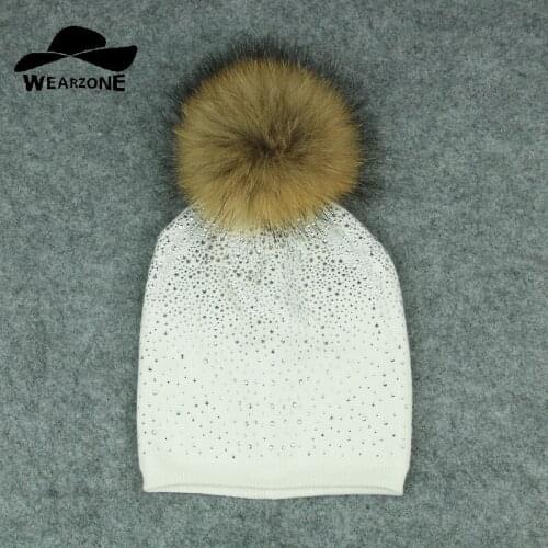 2017 Winter Womens Warm Hats Knitted Wool Casual Mask Cap Crystal Solid Color Ski Gorros Real Raccoon Fur Pom Pom Hat for Girls