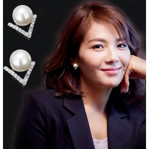 South Korea new hot jewelry wild triangle pearl earrings wholesale girls the best gift
