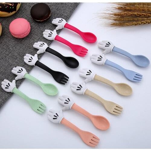 1 SET KIDS Forks Spoons Creative PP Portable Eco Friendly Children Dinnerware Cartoon Cute Cute Palm Baby Spoon Fork